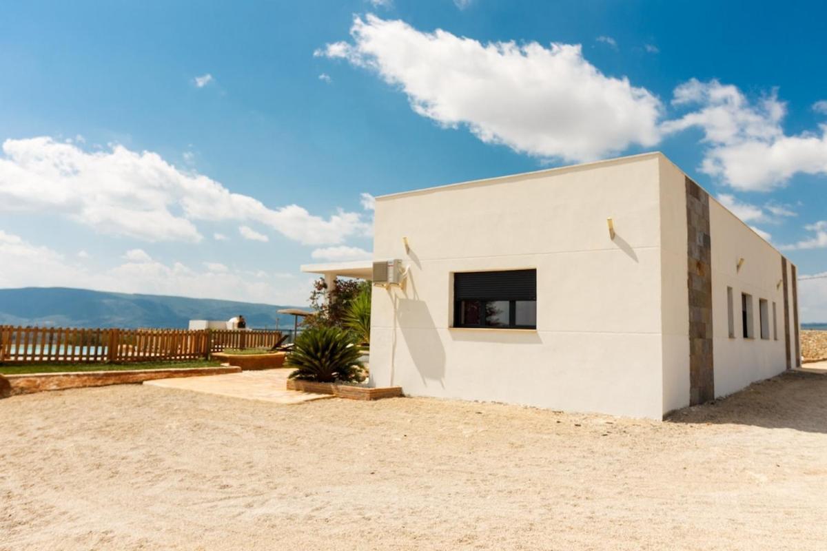 La Villa De Naomi チェラ エクステリア 写真